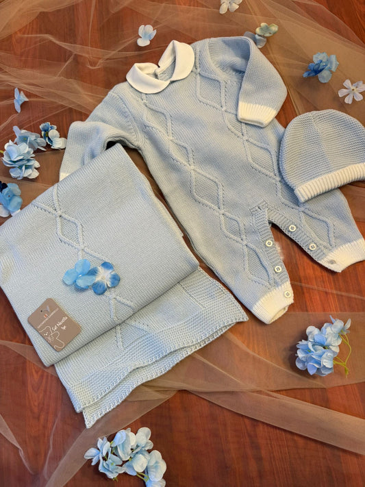Set Nascita Completo(Tutina, Cappellino e Copertina)