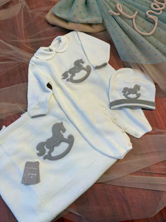 Set Nascita Completo(Tutina, Cappellino e Copertina)